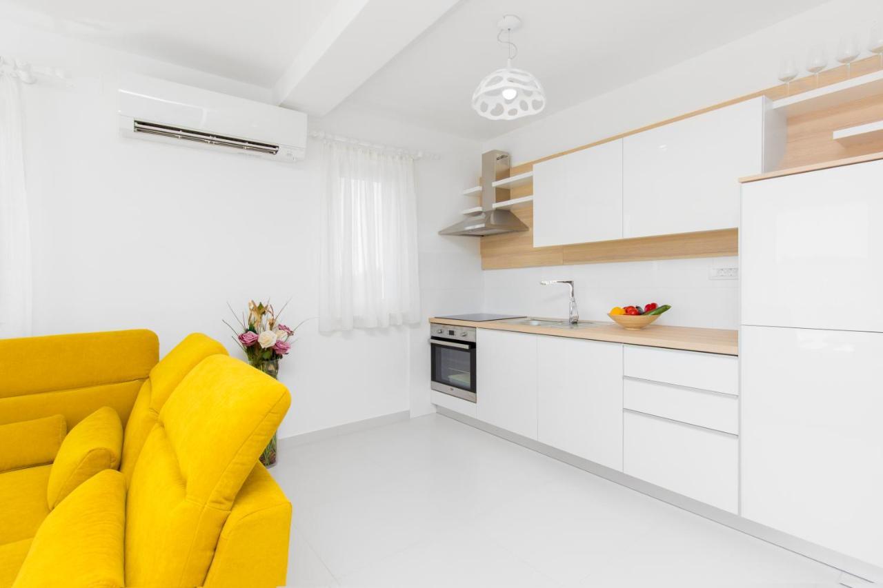 Apartment Royal فوديس الغرفة الصورة