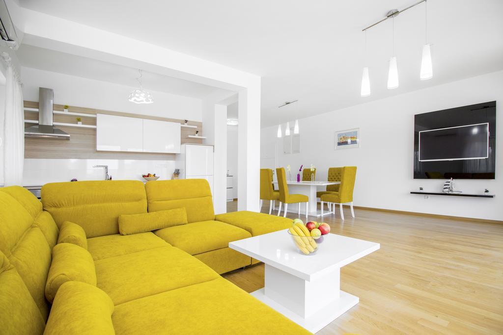 Apartment Royal فوديس الغرفة الصورة