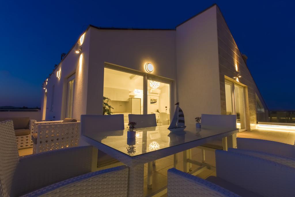 Apartment Royal فوديس الغرفة الصورة